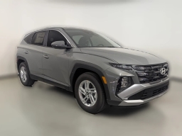 Hyundai Tucson SE FWD 2025