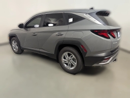 Hyundai Tucson SE FWD 2025