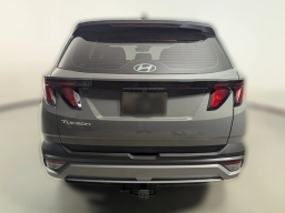 Hyundai Tucson SE FWD 2025