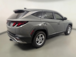 Hyundai Tucson SE FWD 2025