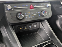 Hyundai Tucson SE FWD 2025