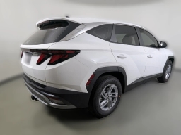 Hyundai Tucson SE FWD 2025