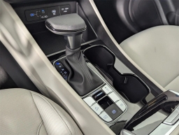 Hyundai Tucson SE FWD 2025