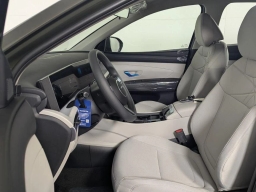 Hyundai Tucson SE FWD 2026