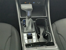 Hyundai Tucson SE FWD 2025