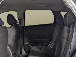 Hyundai Tucson SE FWD 2025