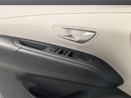 Hyundai Tucson SE FWD 2025