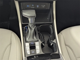 Hyundai Tucson SE FWD 2025