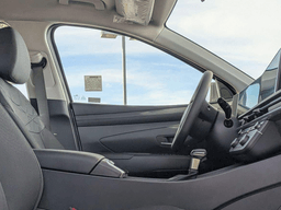 Hyundai Tucson SE FWD 2026