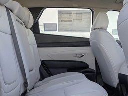 Hyundai Tucson SE FWD 2026