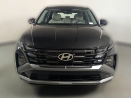 Hyundai Tucson SE FWD 2026