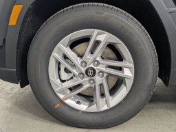 Hyundai Tucson SE FWD 2026