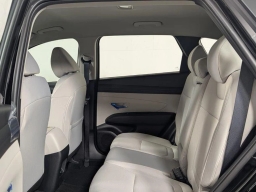 Hyundai Tucson SE FWD 2026