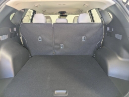 Hyundai Tucson SE FWD 2026