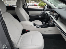 Hyundai Tucson SE FWD 2026