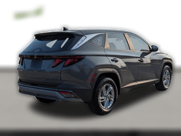 Hyundai Tucson SE FWD 2026