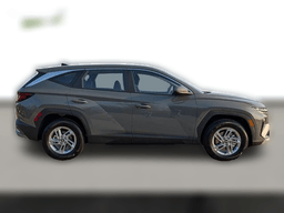 Hyundai Tucson SE FWD 2026