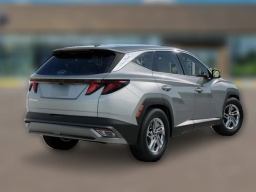 Hyundai Tucson SE FWD 2026