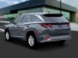 Hyundai Tucson SE FWD 2026