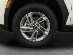 Hyundai Tucson SE AWD 2026