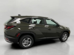 Hyundai Tucson SE AWD 2026