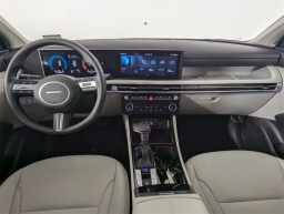 Hyundai Tucson SEL FWD 2025