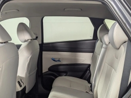 Hyundai Tucson SEL FWD 2025