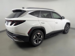 Hyundai Tucson SEL Premium FWD 2026