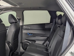 Hyundai Tucson SEL Premium FWD 2026