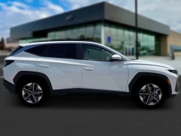 Hyundai Tucson SEL Premium AWD 2026