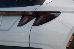 Hyundai Tucson SEL Premium AWD 2026