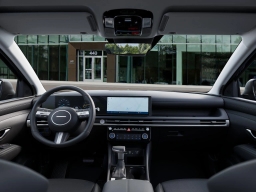 Hyundai Tucson SEL Premium AWD 2026