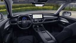 Toyota Grand Highlander LE FWD (Natl) 2026