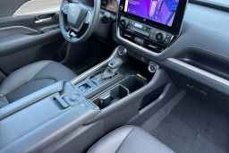 Toyota Grand Highlander Limited AWD (GS) 2026