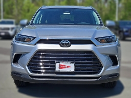 Toyota Grand Highlander XLE AWD (Natl) 2026