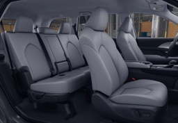 Toyota Grand Highlander Hybrid XLE AWD (Natl) 2026