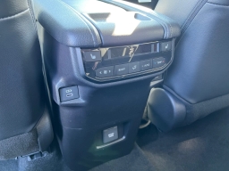 Toyota Grand Highlander Hybrid Limited AWD (Natl) 2026