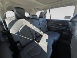 Toyota Grand Highlander Hybrid Limited AWD (Natl) 2026