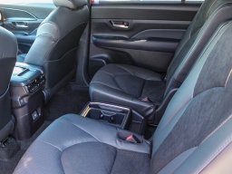 Toyota Grand Highlander Hybrid MAX Limited AWD (Natl) 2026