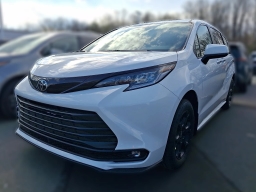 Toyota Sienna Woodland Edition AWD 7-Passenger (Natl) 2026