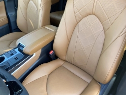 Toyota Highlander Hybrid Platinum AWD (Natl) 2026