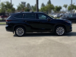 Toyota Highlander Hybrid Platinum AWD (Natl) 2026