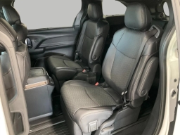 Toyota Sienna Platinum AWD 7-Passenger (Natl) 2026