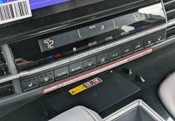 Toyota Sienna Platinum AWD 7-Passenger (Natl) 2026