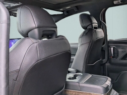 Toyota Sienna Platinum AWD 7-Passenger (Natl) 2026