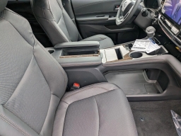 Toyota Sienna Platinum AWD 7-Passenger (Natl) 2026