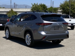 Toyota Highlander Hybrid Limited AWD (Natl) 2026