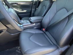 Toyota Highlander Hybrid Limited AWD (Natl) 2026