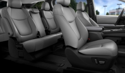 Toyota Sienna XLE FWD 8-Passenger (Natl) 2026