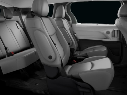 Toyota Sienna XLE FWD 7-Passenger (Natl) 2026